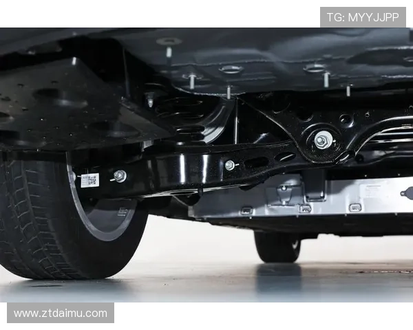 12.18万元起，2025款红旗E-QM5轿车上市